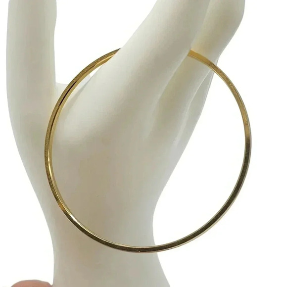 Trifari Dainty Bangle Bracelet Marked L Gold Tone Vintage - Picture 2 of 5